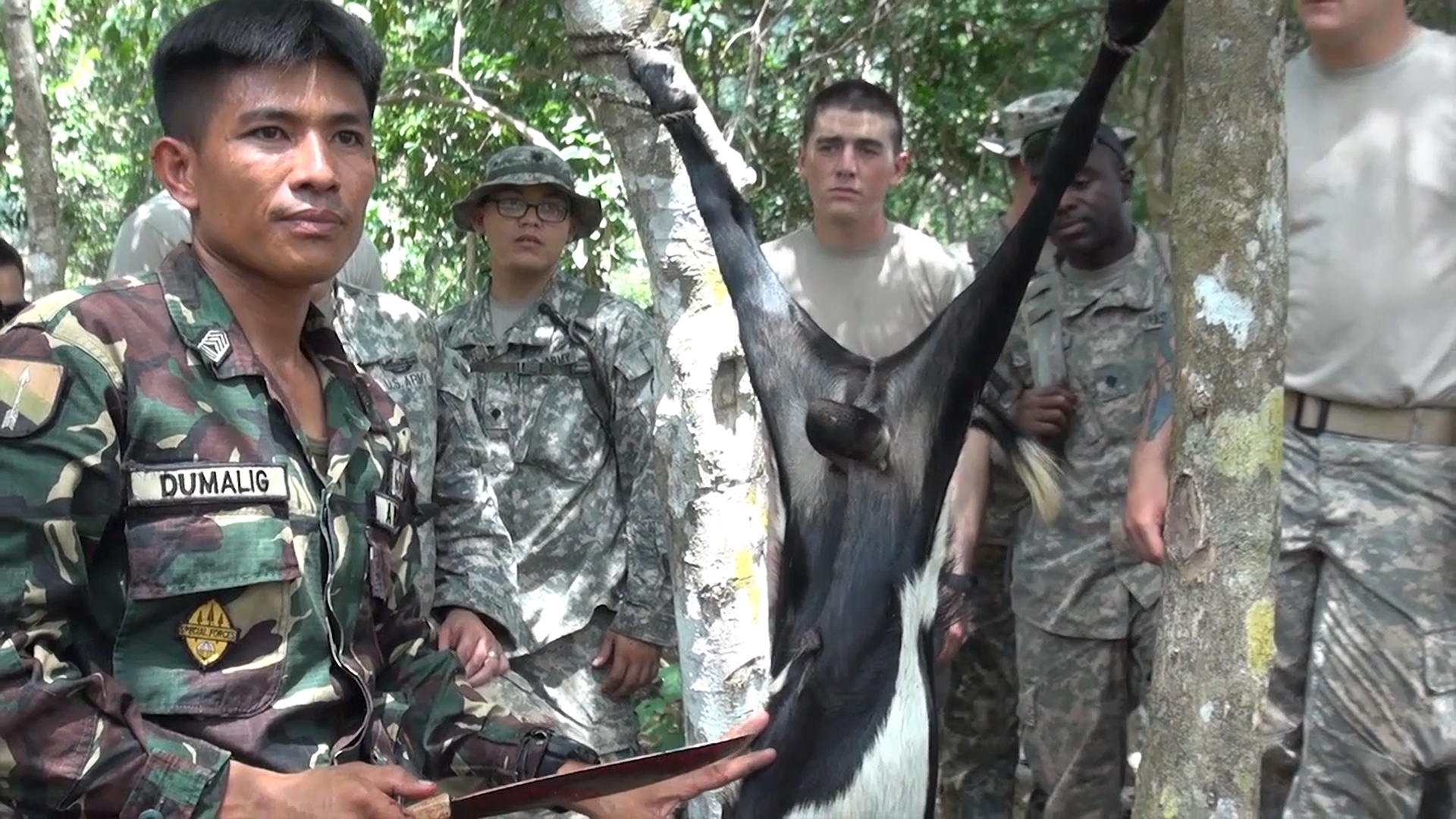 Philippines and US Marines in Jungle Survival | THEPHDEFENSE